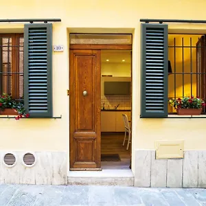 https://magione-10.it-tuscanyhotel.com